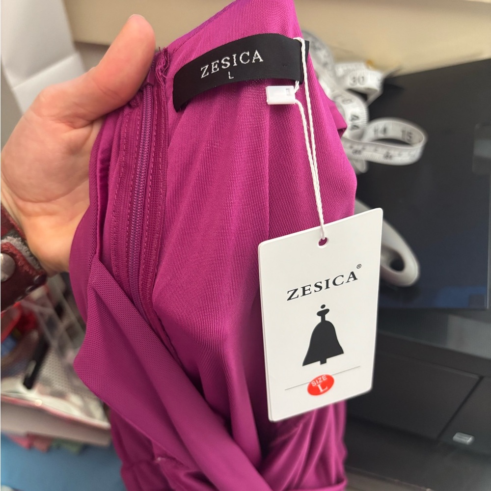 NWT Zesica Fuchsia Ruched Body-con High Low Ruffle Mermaid Hem Size L - Picture 10 of 16